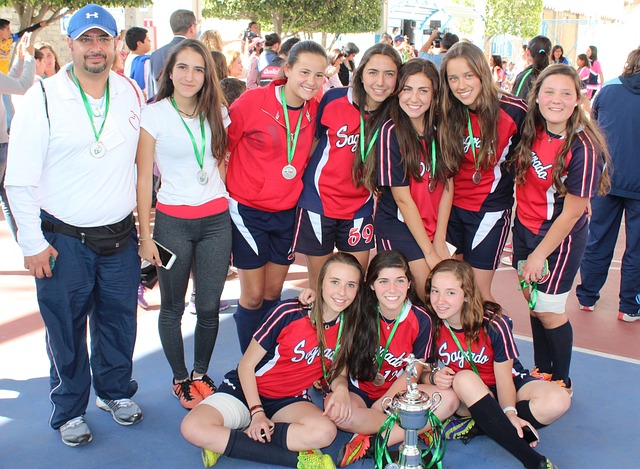 则显得低调 则显得低调